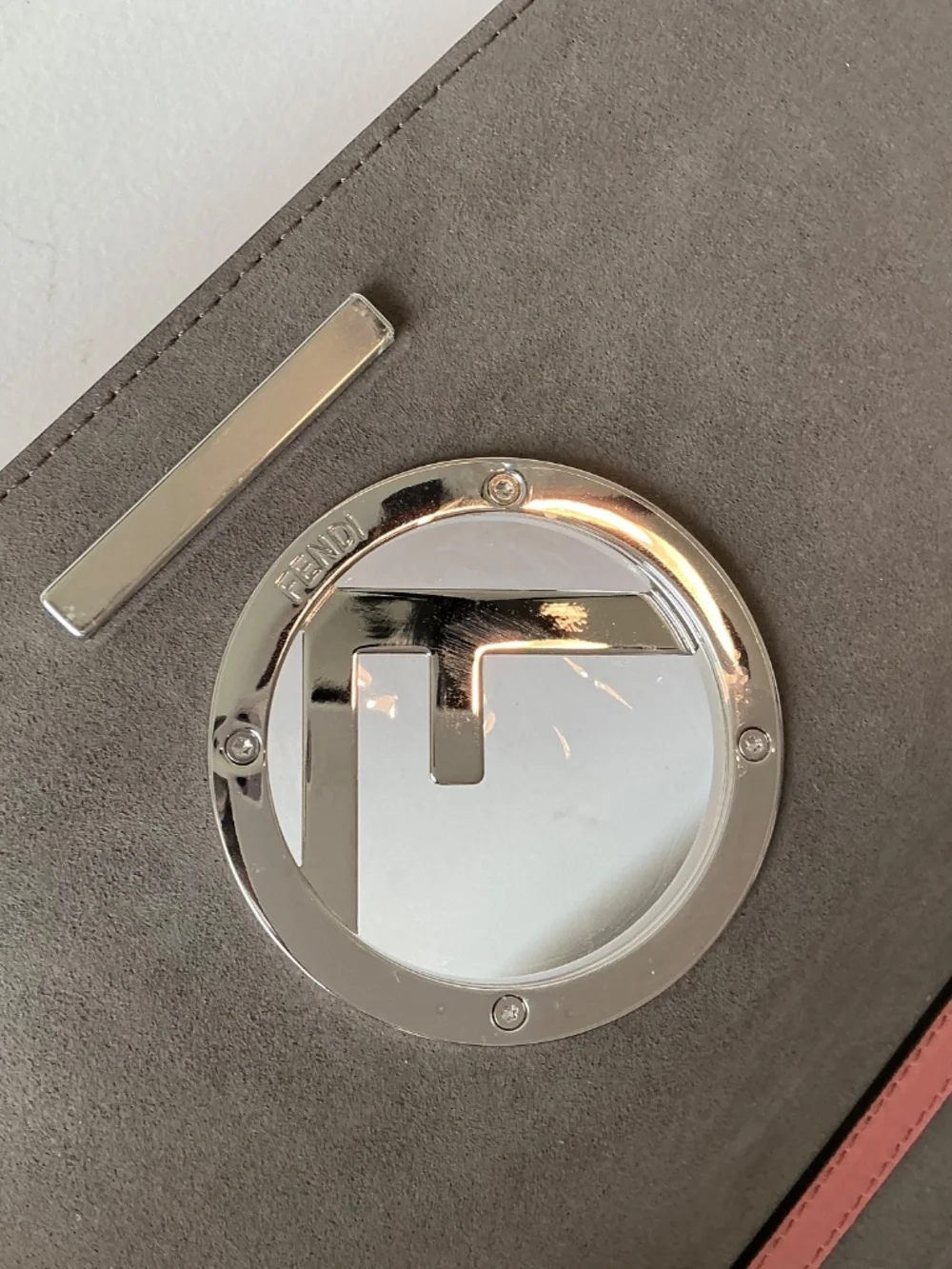 NEW Fendi Pink Kan Handbag with Gold/Silver Hardware (Two Straps) - Picture 3 of 13
